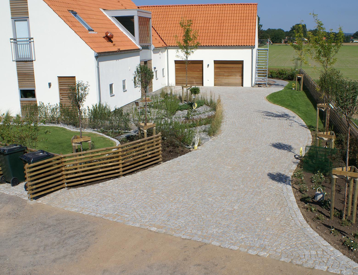 granit-sm-gatsten-gr-portugisisk-handla-hos-flisby