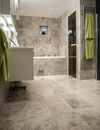 Kalksten nordic grey i badrum