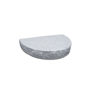 Trappblock i grå granit, halvrund 90 cm i diameter Trappblock i grå granit, halvrund 90 cm i diameter
