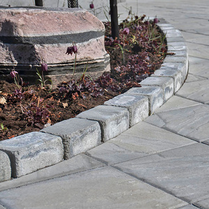 Labyrint Antik Mini i grafit – mursten till trädgårdsmurar