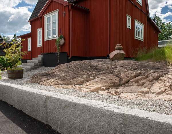 Bohusgranit trappblock 105 cm