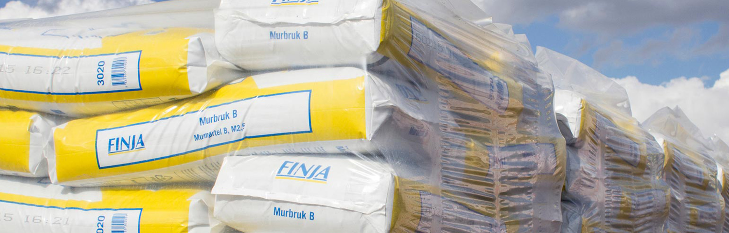 Torrbruk i plastsäckar.