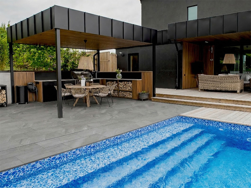 Granitkeramik kvartsit mörkgrå poolkantsten till pool